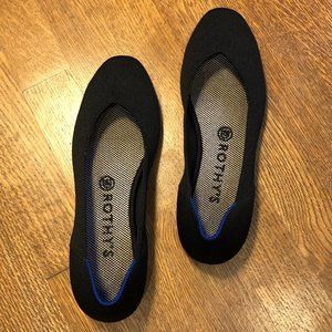 Rothy's "The Square" in Black - Size 8